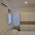 Apartment Narcisa N2 *